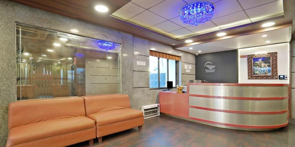 פורי Gold Coast Beach Resort מראה חיצוני תמונה