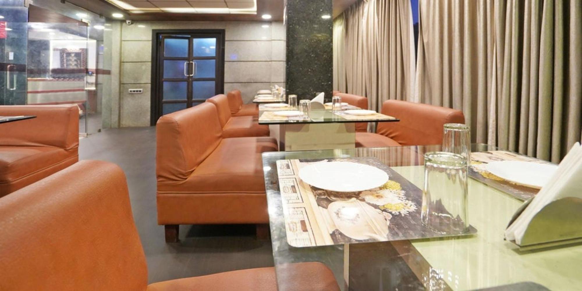 פורי Gold Coast Beach Resort מראה חיצוני תמונה